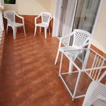The Palms 2 Bed Duplex With Pool View